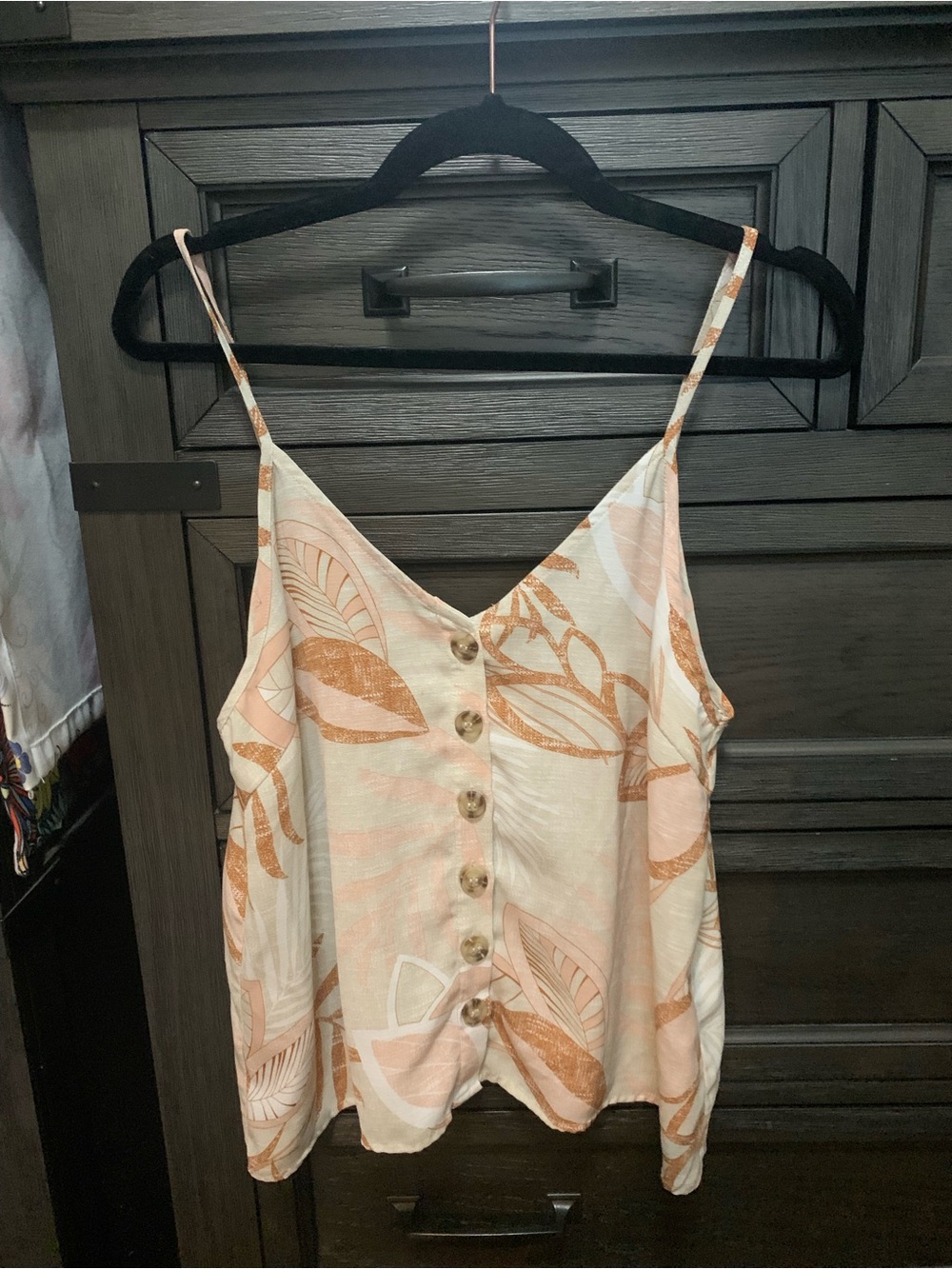 Paper Crane Pink & Tan Leaf-Print Button-Front Cami